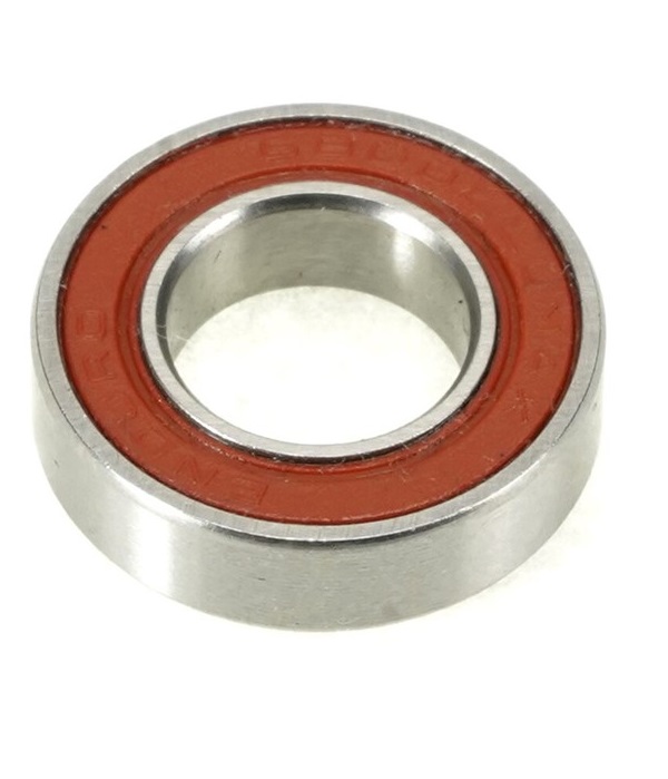 enduro-6800llu-max.jpg Detaljrik bild av ett Enduro 10x19x5mm 6800LLU MAX ABEC3 maskinkullager. Kraftigt ljus framhäver den röda tätningen och metalliska ytan, vilket ger en professionell och tydlig presentation.