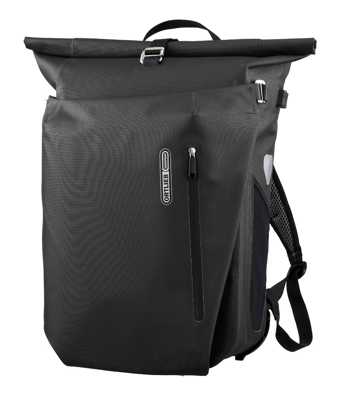 vario-ql21-back Svart Ortlieb Vario PS QL2.1 ryggsäck/cykelväska i detalj. Den är rullbar upptill och har ett vattentätt ORTLIEB-märke. Detaljerad bild med god skärpa och neutral belysning.