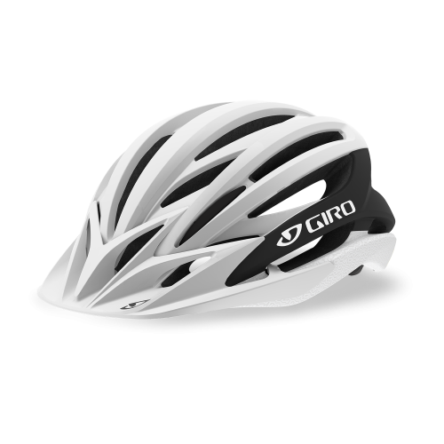 Vit Giro Artex Mips MTB-hjälm framifrån, med skärm och Giro-logotyp. Hjälmen har flera ventilationshål och en matt finish, fotograferad i studioljus med en subtil skugga.