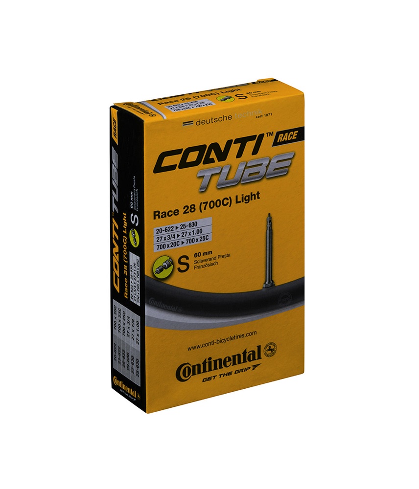 Conti-Race-28-light-60 En Continental Race 28 (700C) Light cykelslangförpackning, upplyst med mjukt ljus, framhäver texten och varumärket. Detaljerad information om däckstorlekar och ventiltyp syns tydligt.