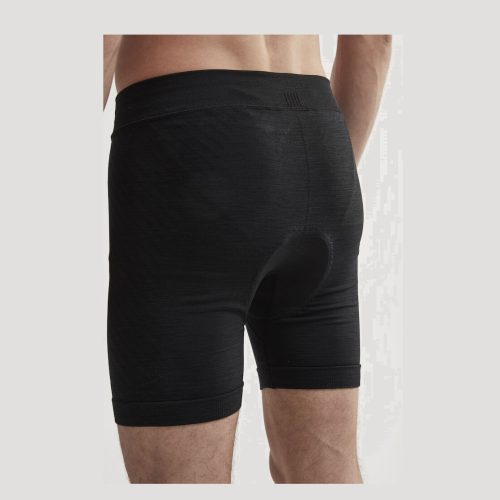 Craft CORE Fuseknit Bike Boxer sedd bakifrån på en person.