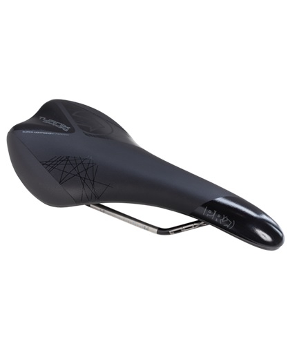 Svart Pro Turnix Offroad sadel, perfekt för offroad-cykling i storlekarna 142 och 152 mm.