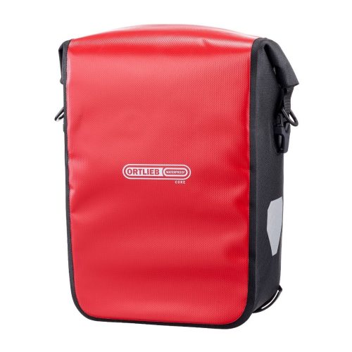 Röd och svart Ortlieb cykelväska Sport-Roller Core, 14,5 liter.