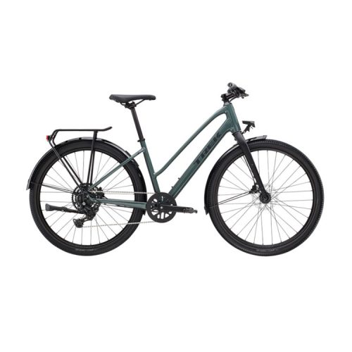 Grön Trek Dual Sport 2 EQ Gen 5 hybridcykel med pakethållare och skärmar.