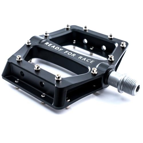 Svart Pedaler Acid Flat A2-IB plattform, utrustad med texten 'Ready For Race'