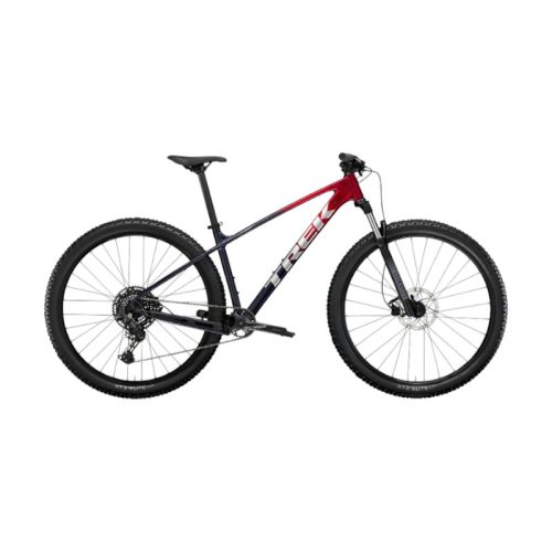 Röd Trek Marlin 6 mountainbike, en 27,5-tums modell med 1x10 växlar.