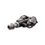 Närbild på en Shimano XTR M9250 SPD-pedal i silver och svart.