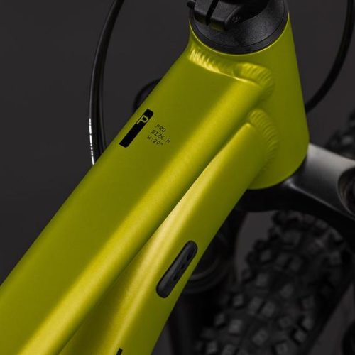 MTB Cube Aim PRO ram, gul färg, med 'PRO Size H:29' etikett.