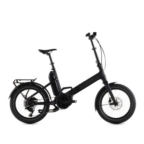 Svart Cube Fold Hybrid elcykel med pakethållare och skärmar.
