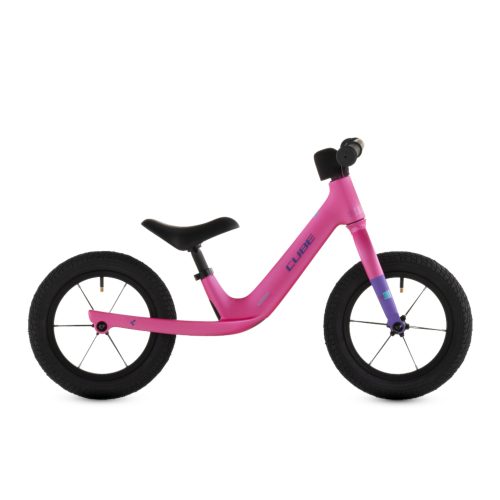 Rosa balanscykel Cube Numove 120 för barn, perfekt för att lära sig balans.