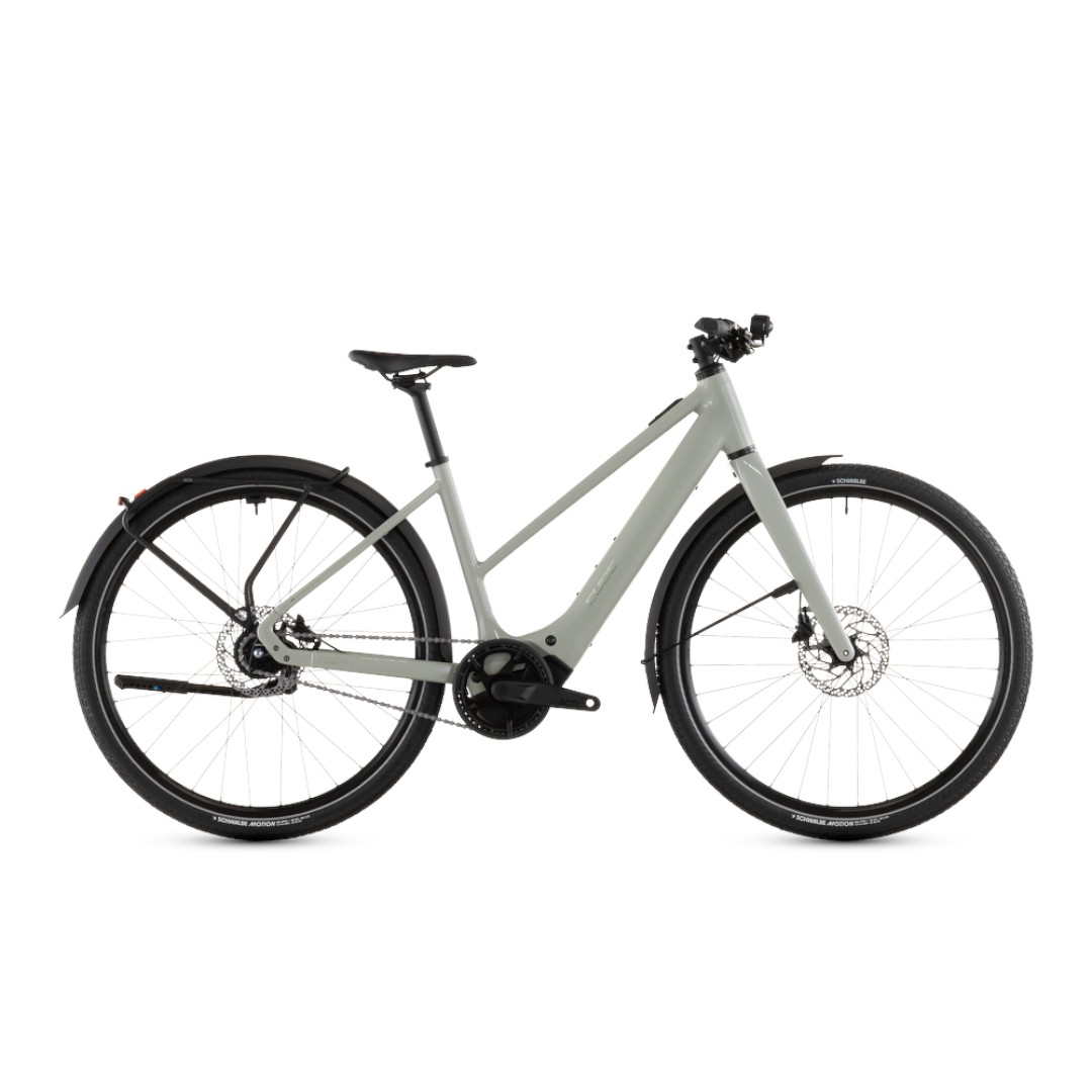Editor Hybrid SLX 400X FE reedbeige´n´chrome123211_F1_00 Beige Cube Editor Hybrid SLX 400X FE elcykel med step-through ram och svarta däck.