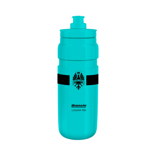 Celeste-färgad Cykelflaska från Bianchi, en Leggera 750 ml modell. Flaskan har ett svart band med Bianchis logotyp och text, och den står mot en svart bakgrund.