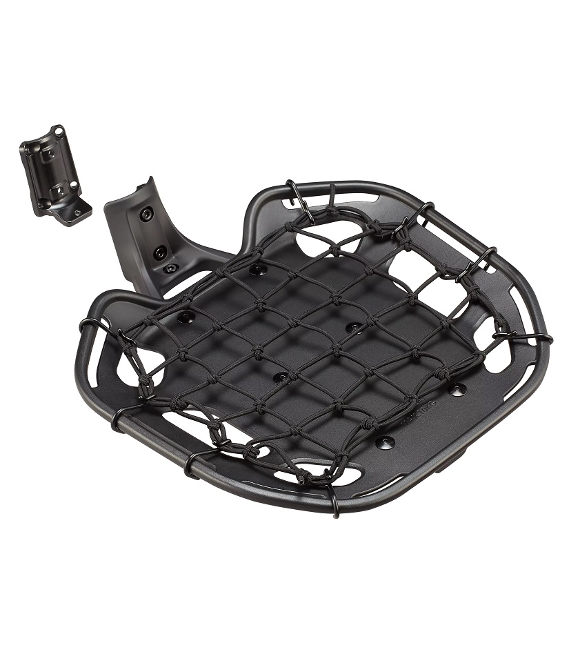 TURBO-FRONT-RACK-W-PLATE-BLK Frampakethållare Specialized Turbo för El-cykel är en lasthållare i svart metall med rutmönster och bungee-cords, avsedd för montering på elcyklar. Ett separat monteringsfäste ingår också.