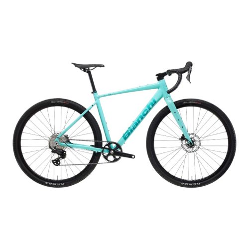 En celeste Racer Bianchi Nirone 7 Disc GRX 1x12s gravelcykel med svart droppstyre, svart sadel, skivbromsar, tjocka däck och "Bianchi"-logotypen på ramen visas i profil mot en vit bakgrund.