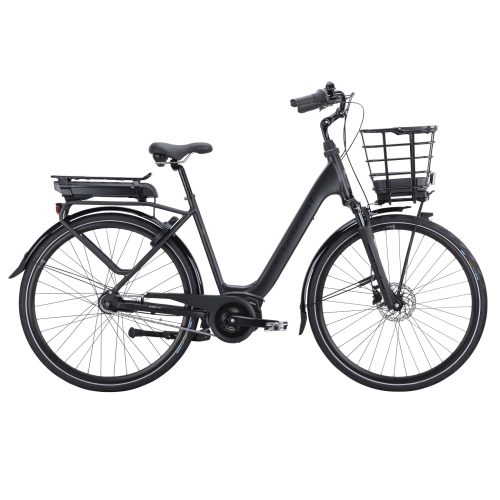 El-cykel Crescent Elvira med fotbroms, 7s - matt svart är en svart genomgående elcykel med korg fram, pakethållare bak, stänkskärmar och upprätt styre, visad från sidan mot en vit bakgrund.