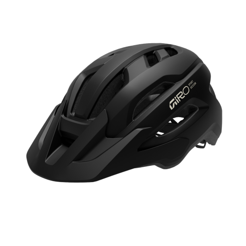 En matt svart Hjälm Giro Fixture II Dam MIPS-hjälm (50–57 cm) med flera ventilationsöppningar, justerbart visir och en vit Giro-logotyp på sidan visas mot en vit bakgrund.
